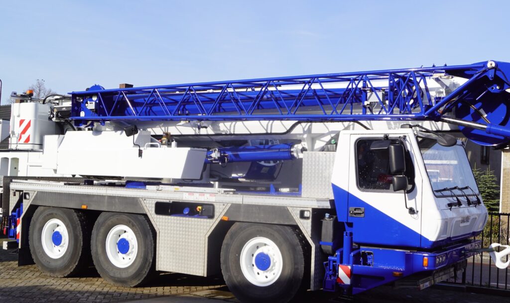 60 ton s telescoop kraan12