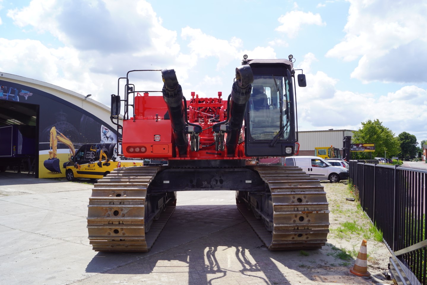 cat 390 f_9